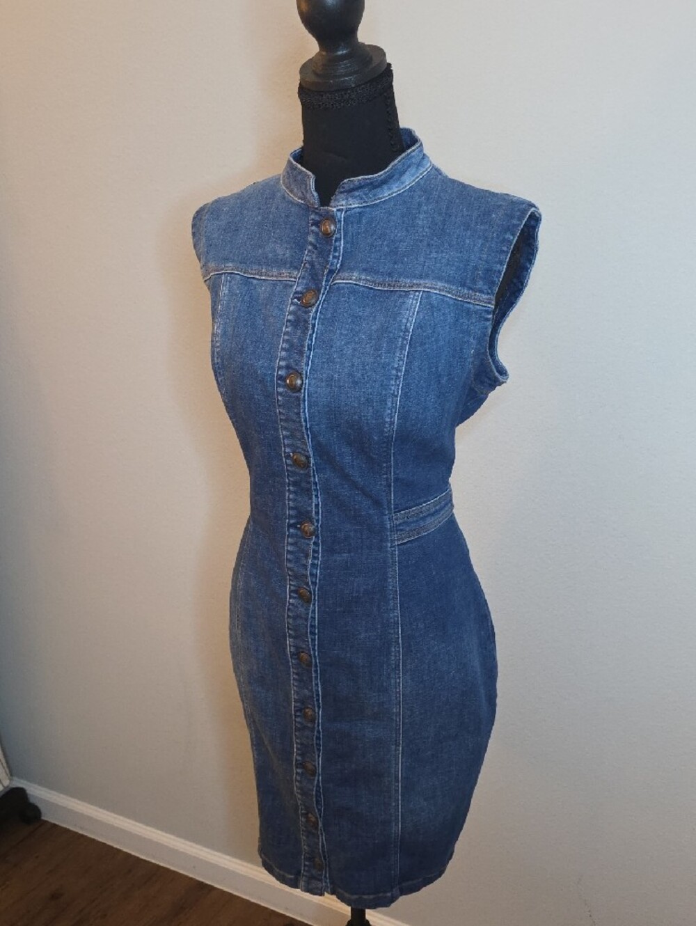 Guess Sleeveless Denim Midi Dress - Blue - Picture 5 of 7